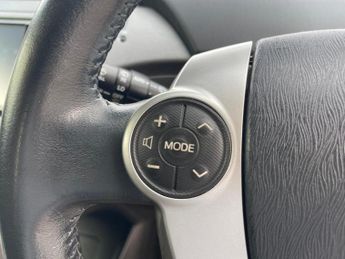 Toyota Prius 1.8 VVTi Excel Euro 6 (S/S) CVT 5Dr