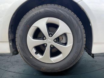 Toyota Prius 1.8 VVTi Excel Euro 6 (S/S) CVT 5Dr
