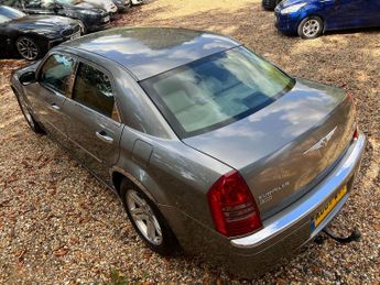 Chrysler 300C 3.0 CRD V6 4dr