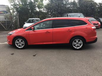 Ford Focus 1.6 TDCi Titanium Navigator Estate 5dr Diesel Manual Euro 5 (s/s