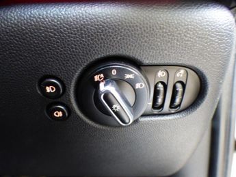 Mini Hatch 1.5 Cooper Euro 6 (s/s) 3dr