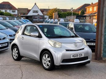 Toyota iQ 1.0 VVT-i Hatchback 3dr Petrol Manual Euro 4 (68 bhp) - LONG MOT