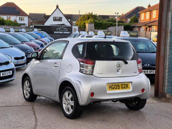 Toyota IQ 1.0 VVT-i Hatchback 3dr Petrol Manual Euro 4 (68 bhp) - LONG MOT