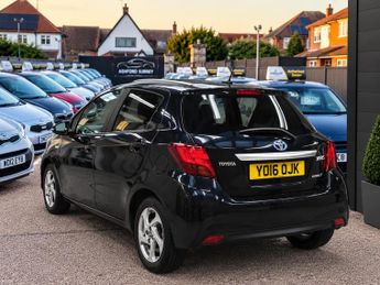Toyota Yaris 1.5 VVT-h Icon Hatchback 5dr Petrol Hybrid E-CVT Euro 6 (101 ps)