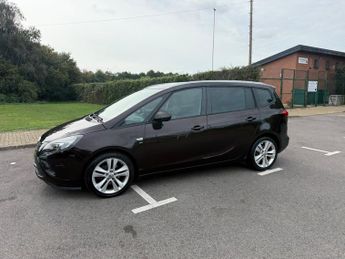 Vauxhall Zafira Tourer 1.4i Turbo SRi MPV 5dr Petrol Manual Euro 6 (140 ps)