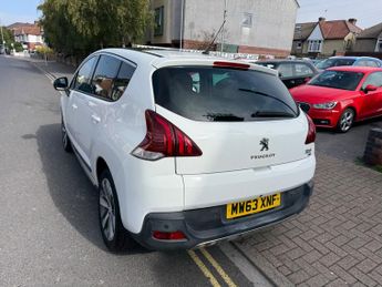Peugeot 3008 1.6 e-HDi Allure SUV 5dr Diesel EGC Euro 5 (s/s) (115 ps)