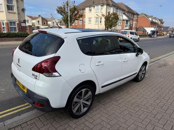 Peugeot 3008 1.6 e-HDi Allure SUV 5dr Diesel EGC Euro 5 (s/s) (115 ps)