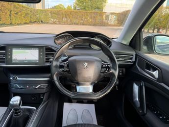 Peugeot 308 1.2 PureTech GPF Allure Hatchback 5dr Petrol Manual Euro 6 (s/s)