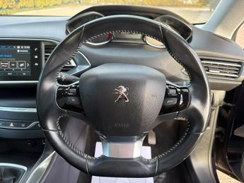 Peugeot 308 1.2 PureTech GPF Allure Hatchback 5dr Petrol Manual Euro 6 (s/s)