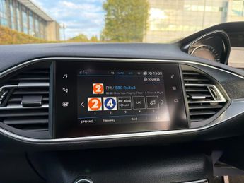 Peugeot 308 1.2 PureTech GPF Allure Hatchback 5dr Petrol Manual Euro 6 (s/s)