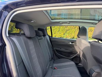 Peugeot 308 1.2 PureTech GPF Allure Hatchback 5dr Petrol Manual Euro 6 (s/s)
