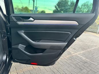 Volkswagen Passat 1.4 TSI GTE Estate 5dr Petrol Plug-in Hybrid DSG Euro 6 (s/s) (2