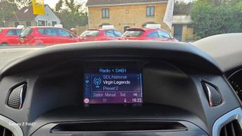 Ford Focus 1.0T EcoBoost Titanium Navigator Hatchback 5dr Petrol Manual Eur