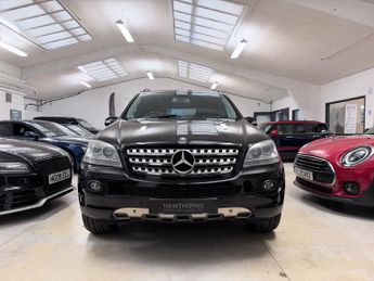 Mercedes-Benz M Class 4.0 ML420 CDI Sport SUV 5dr Diesel 7G-Tronic (294 g/km, 306 bhp)