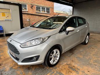Ford Fiesta 1.5 TDCi Zetec Hatchback 5dr Diesel Manual Euro 5 (75 ps)