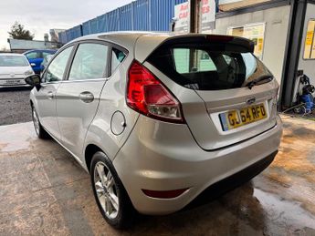 Ford Fiesta 1.5 TDCi Zetec Hatchback 5dr Diesel Manual Euro 5 (75 ps)