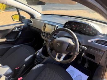 Peugeot 208 1.0 PureTech Active Hatchback 5dr Petrol Manual Euro 6 (68 ps)
