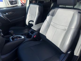 Nissan Qashqai 1.2 DIG-T Tekna SUV 5dr Petrol XTRON 2WD Euro 6 (s/s) (115 ps)
