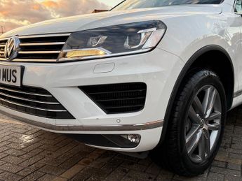 Volkswagen Touareg 3.0 TDI V6 BlueMotion Tech SE SUV 5dr Diesel Tiptronic 4WD Euro 