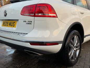 Volkswagen Touareg 3.0 TDI V6 BlueMotion Tech SE SUV 5dr Diesel Tiptronic 4WD Euro 