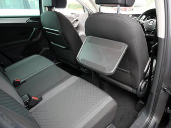 Volkswagen Tiguan 2.0 TDI SE Navigation DSG 4Motion Euro 6 (s/s) 5dr
