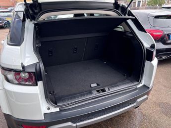 Land Rover Range Rover Evoque 2.2 SD4 Pure Tech SUV 5dr Diesel Auto 4WD Euro 5 (s/s) (190 ps)