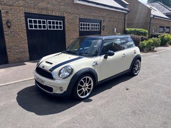 MINI Hatch 1.6 Cooper S Hatchback 3dr Petrol Manual Euro 5 (s/s) (184 ps)
