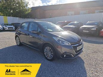 Peugeot 208 1.2 PureTech Signature Hatchback 5dr Petrol Manual Euro 6 (s/s) 