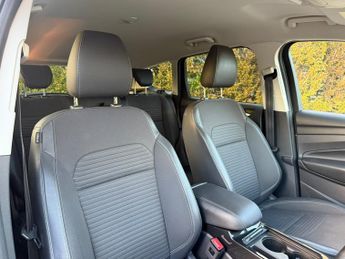 Ford Kuga 1.5T EcoBoost Titanium SUV 5dr Petrol Auto AWD Euro 6 (s/s) (182