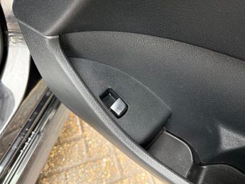 Mercedes-Benz E Class 2.0 E350 AMG Line Coupe 2dr Petrol G-Tronic+ Euro 6 (s/s) (313 p