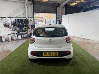 Hyundai i10 1.0 Blue Drive SE Hatchback 5dr Petrol Manual Euro 6 (s/s) (66 p