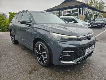 Volkswagen Tiguan 1.5 TSI eHybrid 19.7kWh R-Line SUV 5dr Petrol Plug-in Hybrid DSG
