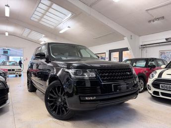 Land Rover Range Rover 4.4 SD V8 Vogue SUV 5dr Diesel Auto 4WD Euro 6 (s/s) (339 ps)