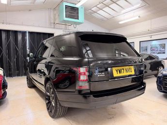 Land Rover Range Rover 4.4 SD V8 Vogue SUV 5dr Diesel Auto 4WD Euro 6 (s/s) (339 ps)