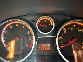 Vauxhall Corsa 1.2i 16v SXi Hatchback 5dr Petrol Manual (146 g/km, 79 bhp)