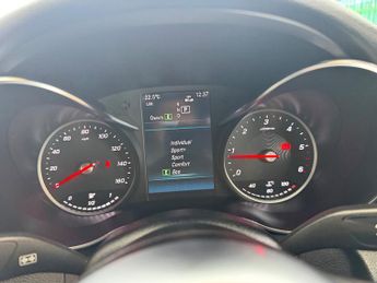 Mercedes-Benz C Class 2.0 C220d AMG Line Saloon 4dr Diesel G-Tronic+ Euro 6 (s/s) (194