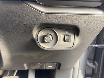 MG MG4 64kWh SE Long Range Hatchback 5dr Electric Auto (203 ps)
