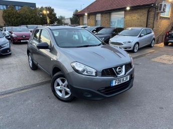 Nissan Qashqai 1.6 Visia SUV 5dr Petrol Manual 2WD Euro 5 (s/s) (117 ps)