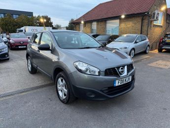 Nissan Qashqai 1.6 Visia SUV 5dr Petrol Manual 2WD Euro 5 (s/s) (117 ps)