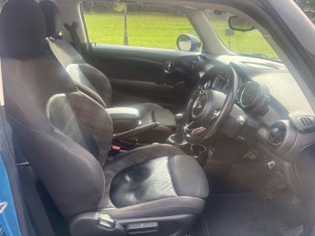 Mini Hatch 1.5 Cooper D Hatchback 3dr Diesel Manual Euro 6 (s/s) (116 ps)