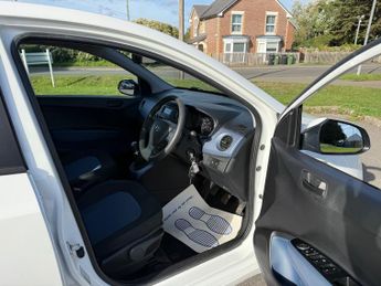 Hyundai i10 1.2 SE Hatchback 5dr Petrol Manual Euro 5 (87 ps)