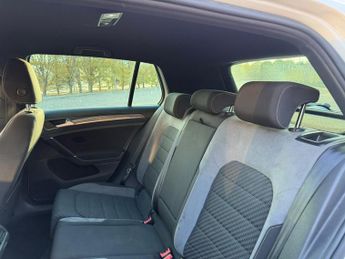Volkswagen Golf 1.5 TSI EVO R-Line Hatchback 5dr Petrol DSG Euro 6 (s/s) (150 ps
