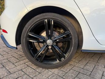 Volkswagen Golf 1.5 TSI EVO R-Line Hatchback 5dr Petrol DSG Euro 6 (s/s) (150 ps