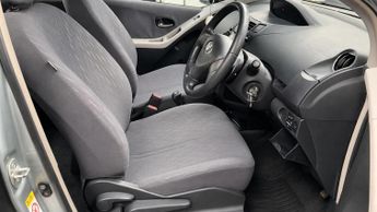 Toyota Yaris 1.33 Dual VVT-i TR Hatchback 5dr Petrol MultiMode Euro 4 (s/s) (
