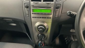 Toyota Yaris 1.33 Dual VVT-i TR Hatchback 5dr Petrol MultiMode Euro 4 (s/s) (