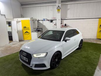 Audi A3 2.0 TDI S line Hatchback 3dr Diesel S Tronic Auto 6Spd quattro E