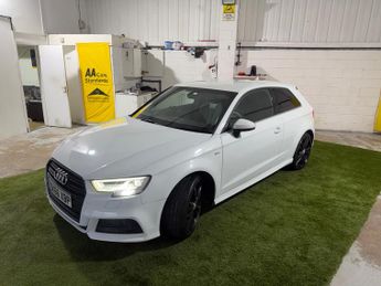 Audi A3 2.0 TDI S line Hatchback 3dr Diesel S Tronic Auto 6Spd quattro E