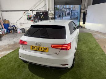 Audi A3 2.0 TDI S line Hatchback 3dr Diesel S Tronic Auto 6Spd quattro E