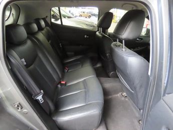 Nissan LEAF 30kWh Tekna Hatchback 5dr Electric Auto (109 bhp)