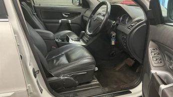 Volvo XC90 2.4 D5 ES SUV 5dr Diesel Geartronic 4WD Euro 5 (200 ps)